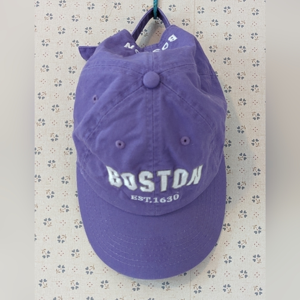 Boston Cap est.1630 Bay State Apparel Adjustable snap Sports white lavender
